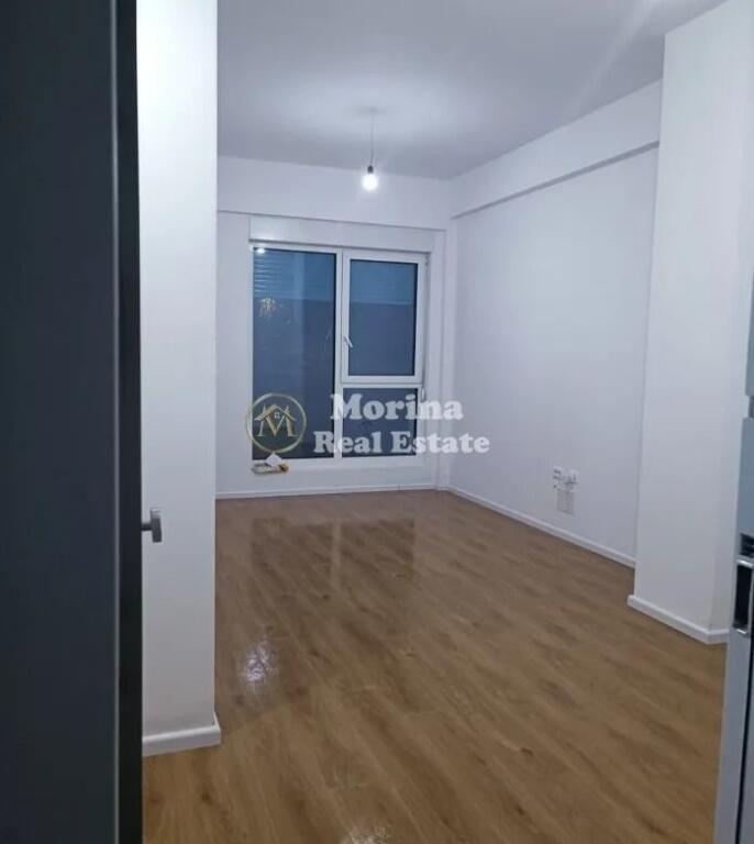 Apartament 1+1 ne kompleksin OXA, rruga Dalip Topi 350 Euro