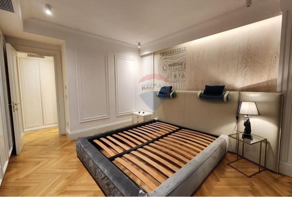 Apartament - Për Shitje - Kopshti Botanik, Tiranë ID: 530191062-72