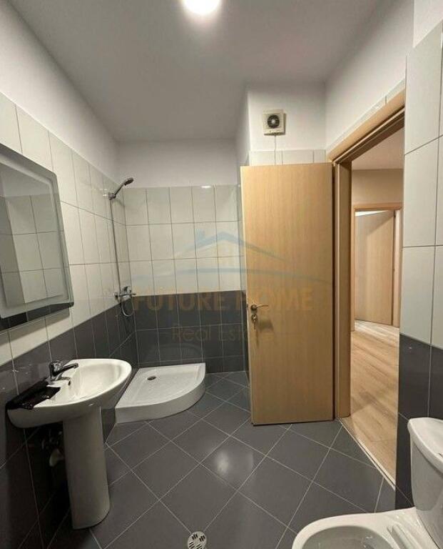 Shitet , Apartament 2+1 Unaza e Re ,Tirane