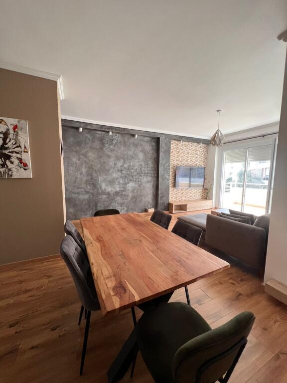 APPARTAMENTO 2+1+2 IN AFFITTO GIARDINO BOTANICO 850 EURO