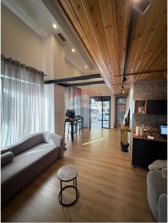 Dyqan - Për Shitje - Tregu Elektrik I Ri, Tiranë ID: 530471003-427