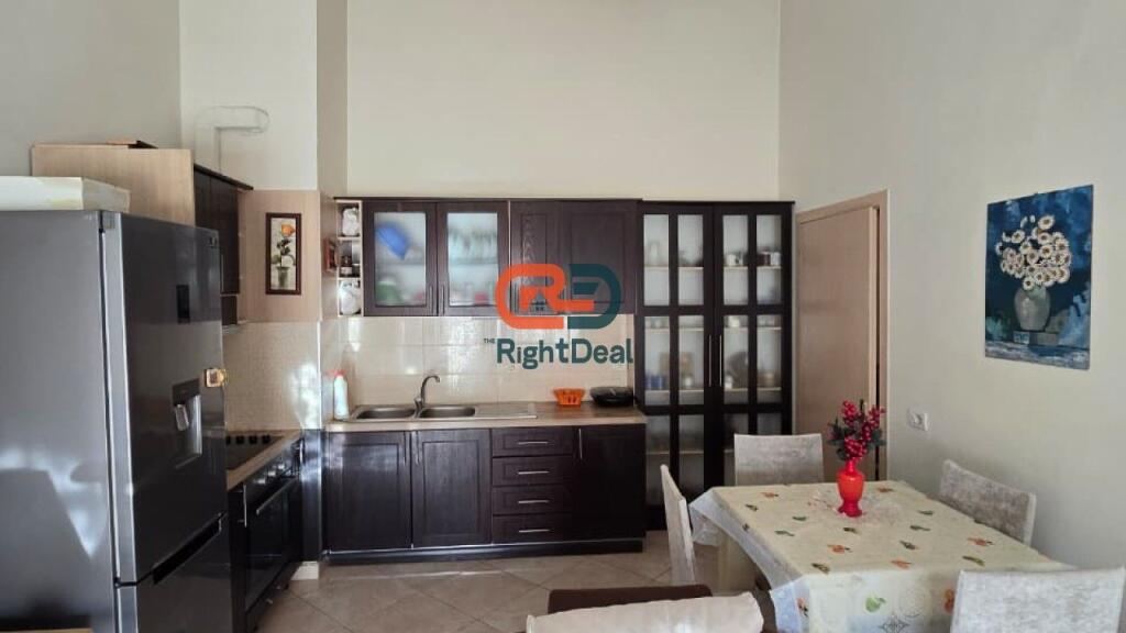 Ne Fresk, Jepet Me Qira Apartament 1+1, Totalisht I Mobiluar!!