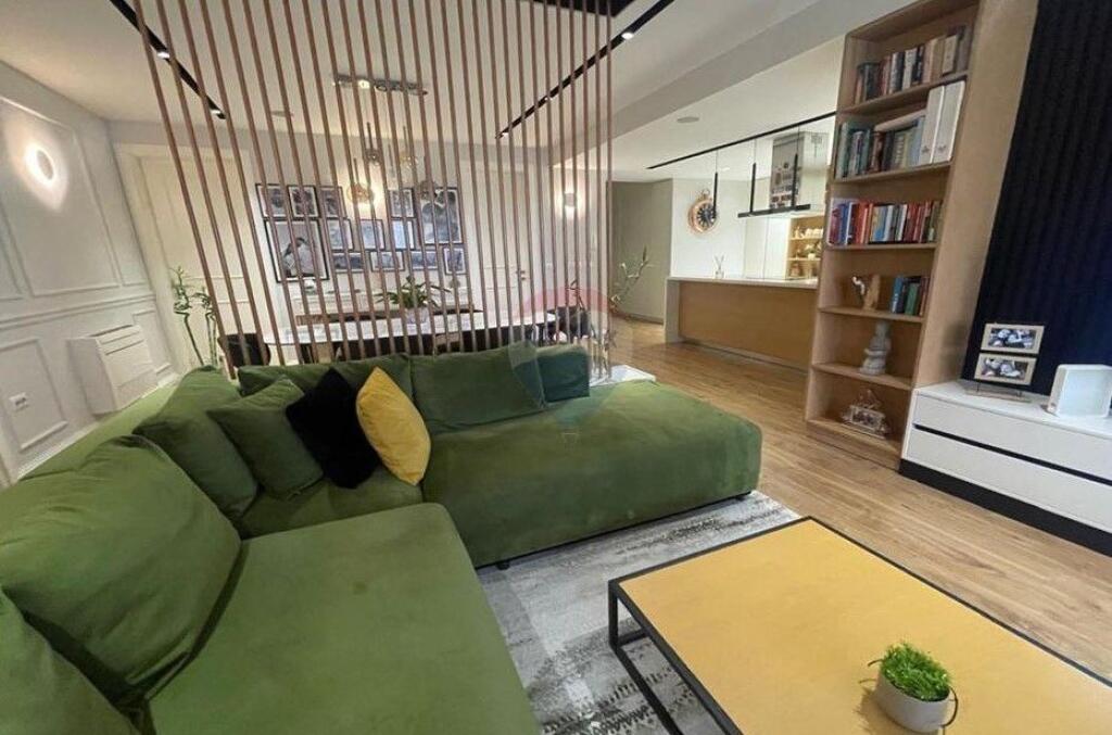 Apartment - For Sale - Medar Shtylla Street, Paris Commune, Tirana ID: 530361001-925