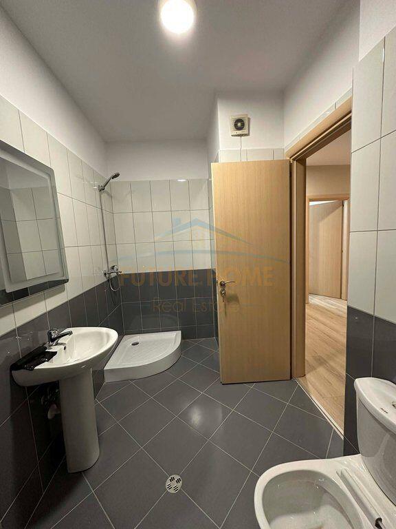 Shitet , Apartament 2+1 Unaza e Re ,Tirane