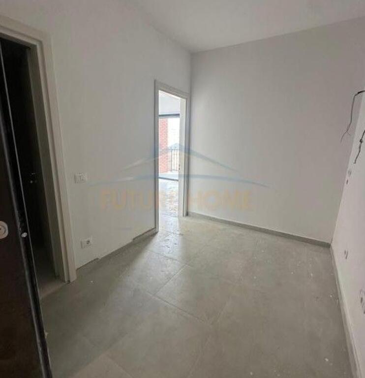 Shitet, Apartament Studio, Myslym Shyri,Tirana.