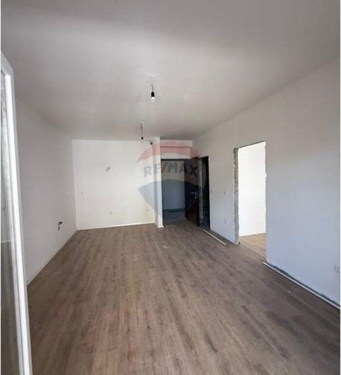 Apartament - Për Shitje - Rruga Dritan Hoxha, Tiranë (530491003-402)