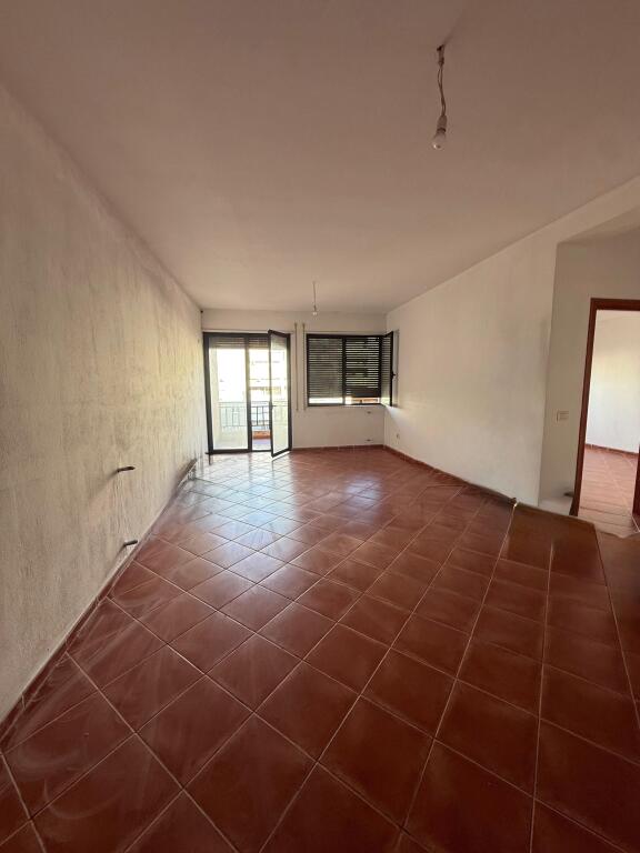 APARTAMENT 2+1 PER SHITJE TEK MBIKALIMI KRISTALIT