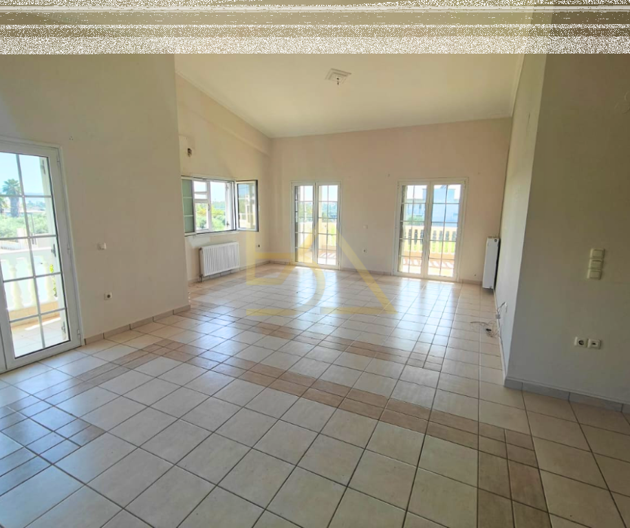 Shitet Vila– Akovitika, Kalamata, Greqi