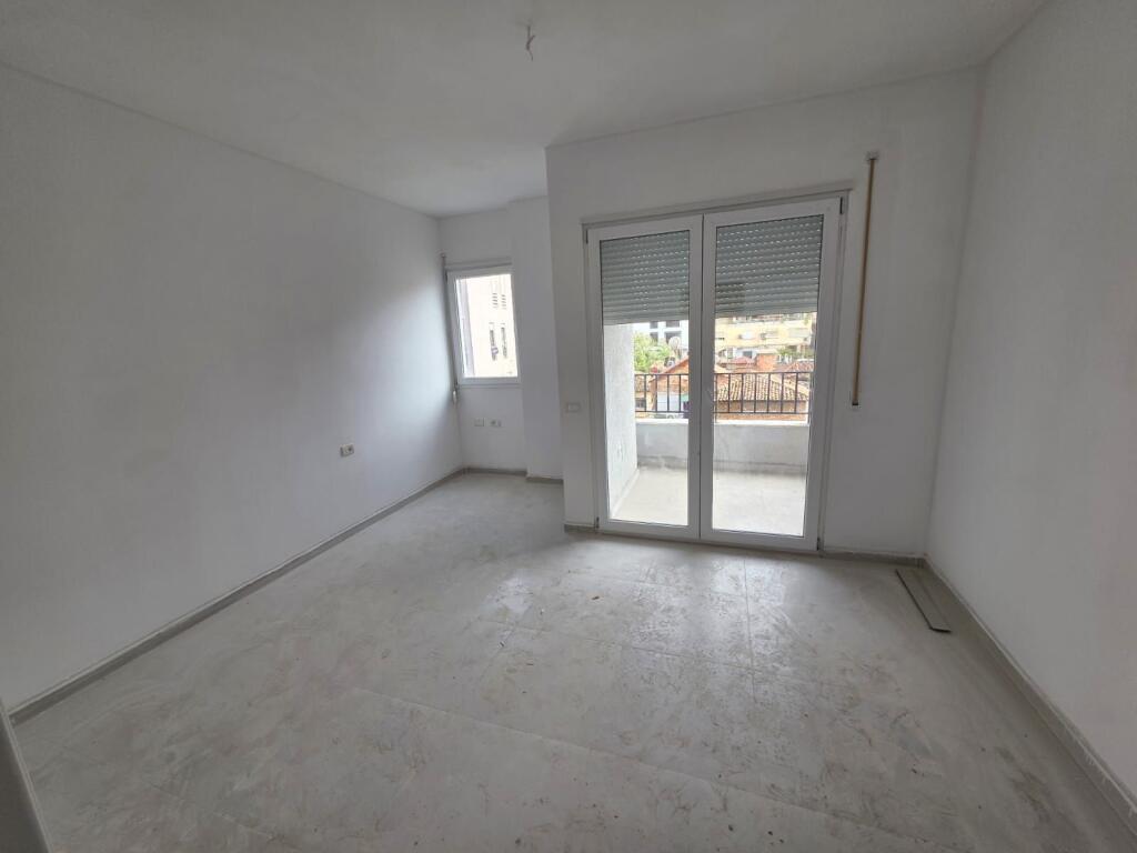 Pazari Ri Vendesi in vendita Appartamento 1+1