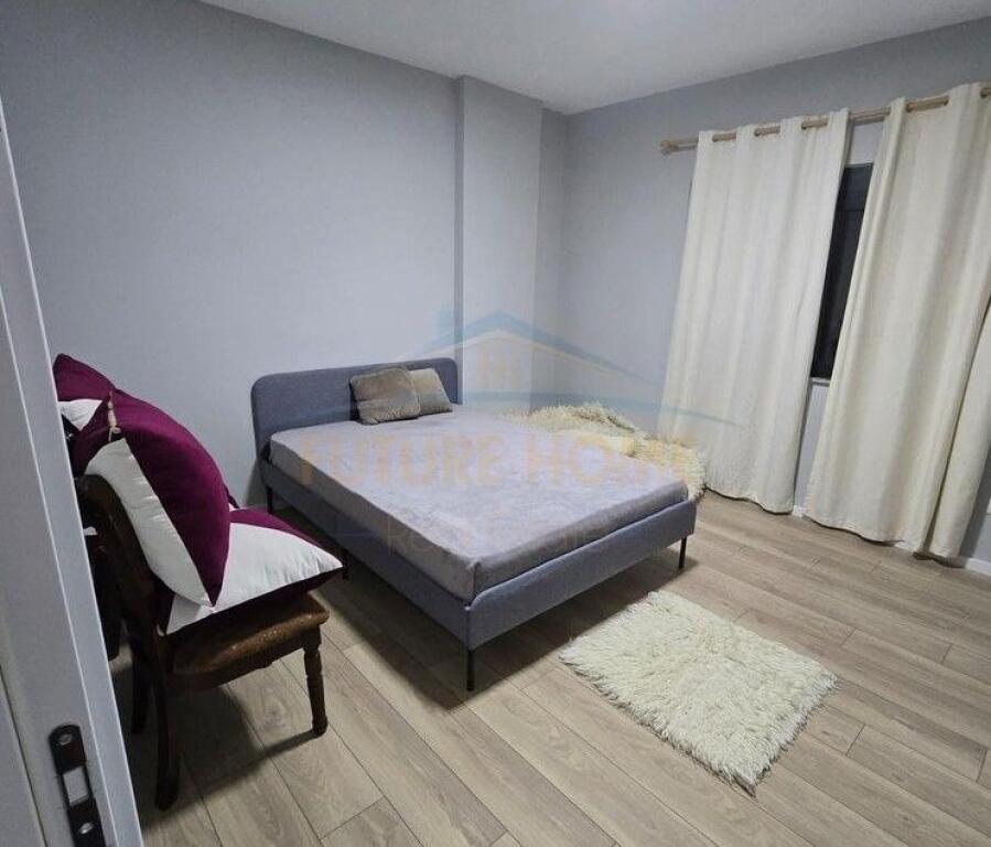 Qera, Apartament 2+1 Rruga Thesarit, Fresku,Tirana