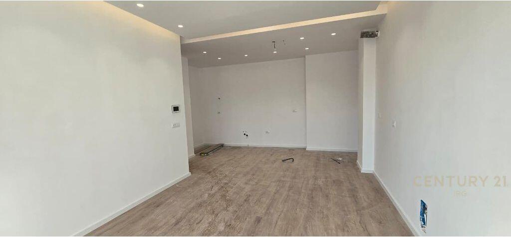 Barrikadave Street, Apartment 1+1 Empty + Parking Spot! 800 € /Month Total Area  76m2
