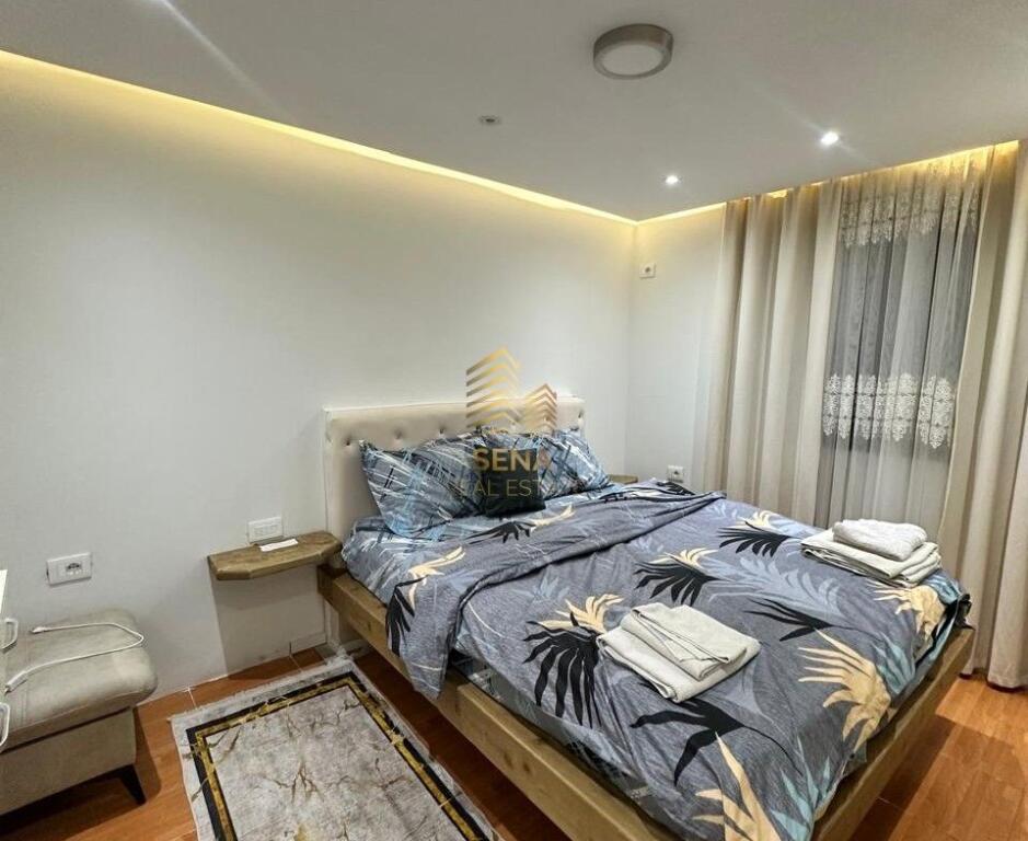 Qira, Apartament, 1+1, Ish Resotorant Durresi, 450 Euro/muaj- Per periudhe 6 Mujore