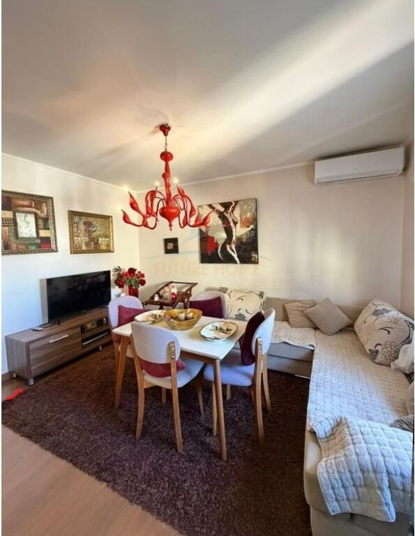 SHITET APARTAMENT 1+1 TEK AMBASADA AMERIKANE, RRUGA ELBASANIT