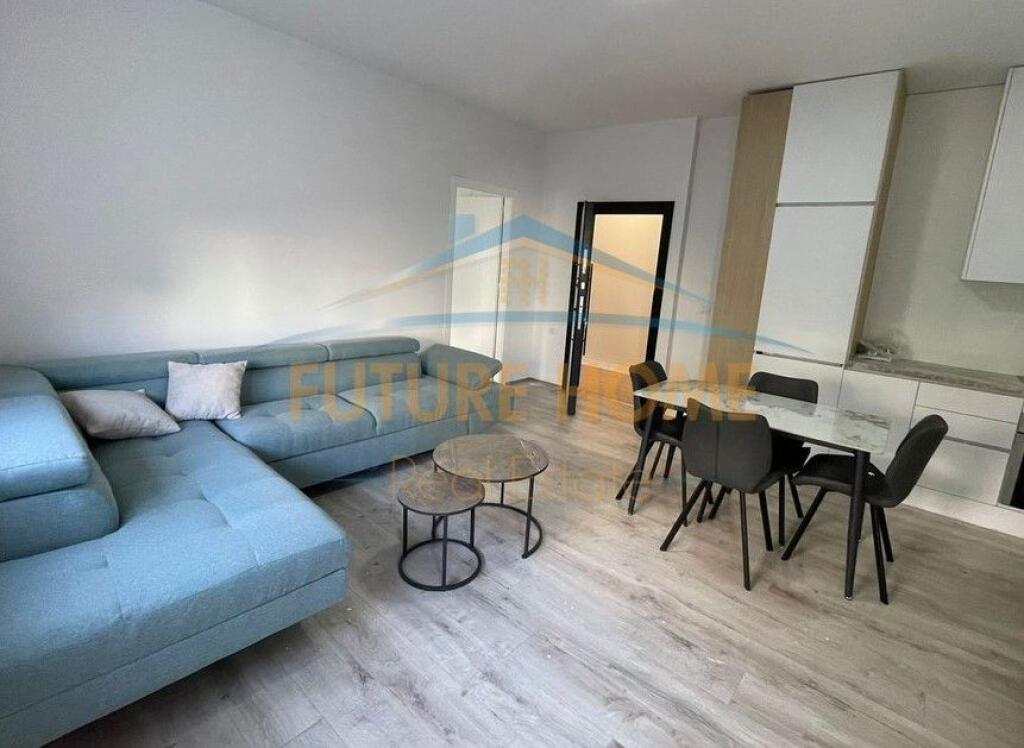 Qira, Apartament 1+1, Myslym Shyr