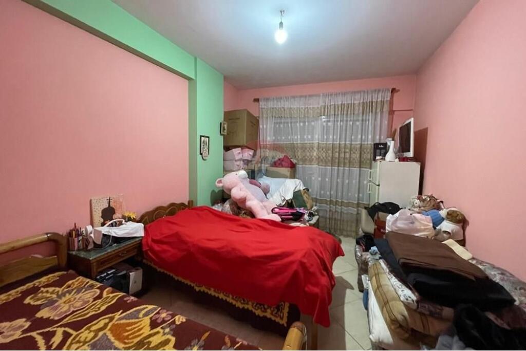 Ekskluzive Shitet Apartament 2+1+2 Qendra Kristal