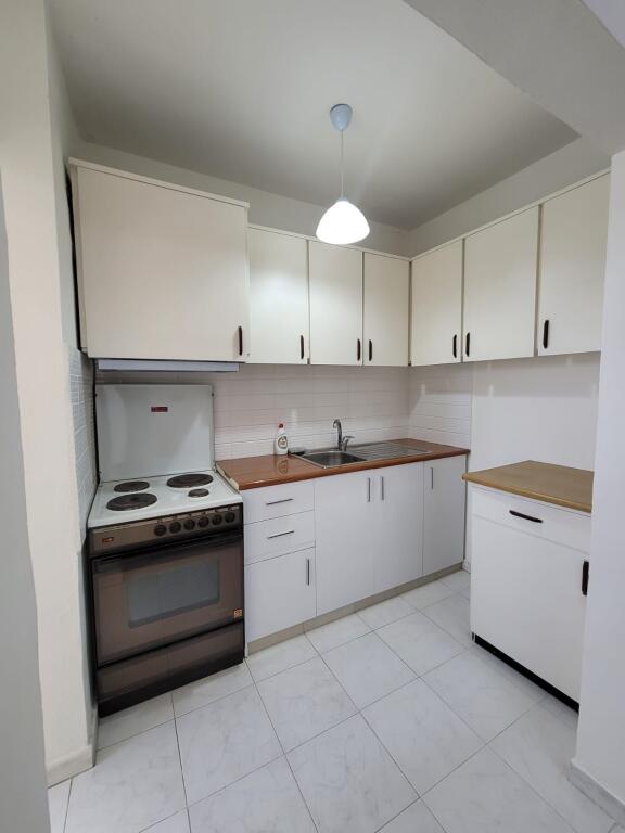 Appartamento in Affitto - 1+1 a Xhamllik presso vari bamit 34 000 leke