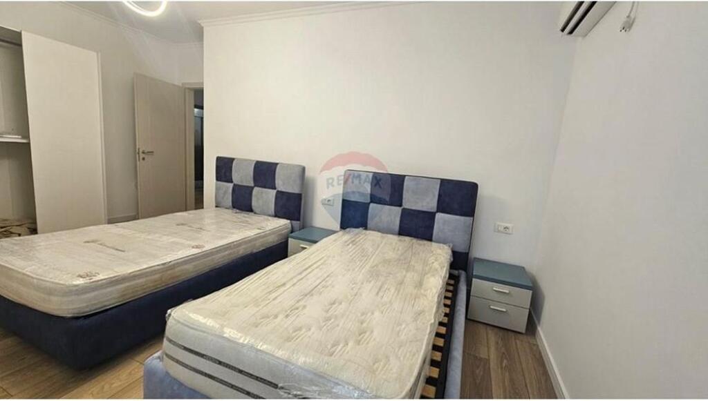 Apartament - Për Qira - Kodra e Diellit 1, Kodra e Diellit, Tiranë