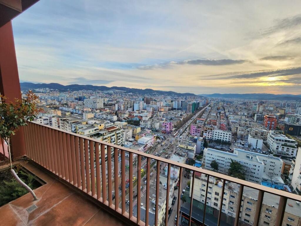 Jepet Apartament 1+1 Me Qira Tirana Garden Building