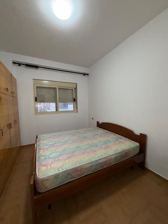 Jepet me qira apartament 2+1 – Rruga Him Kolli