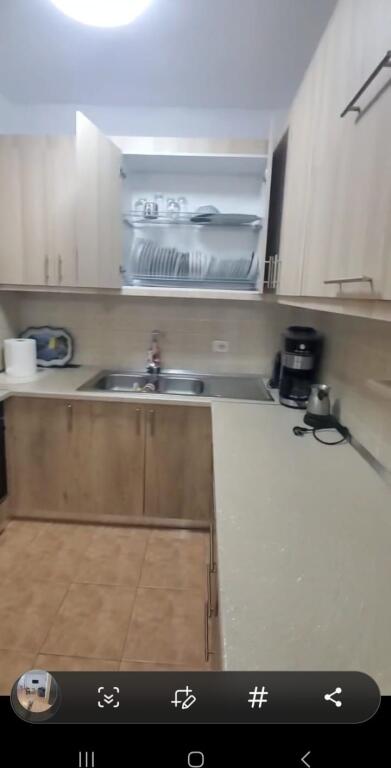 APARTAMENT 3+1+2 Ballkone. me QERA NE FRESK 550 E