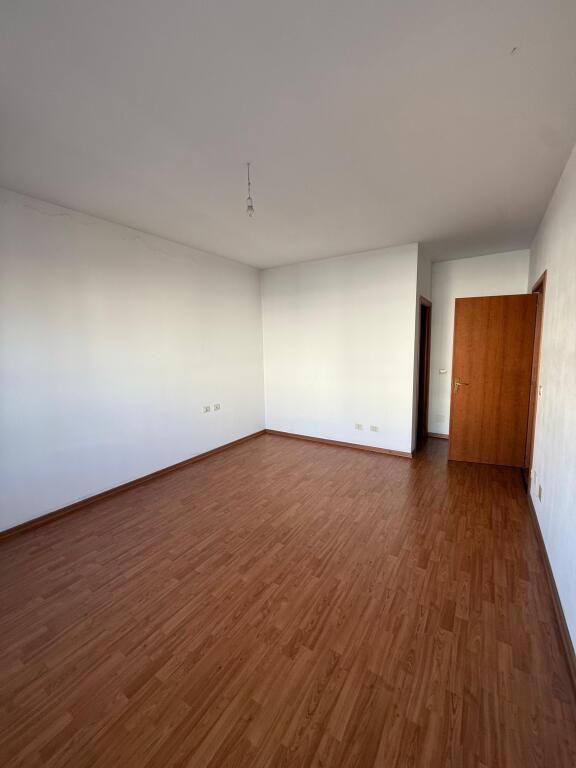 APARTAMENT 2+1 PER SHITJE TEK MBIKALIMI KRISTALIT