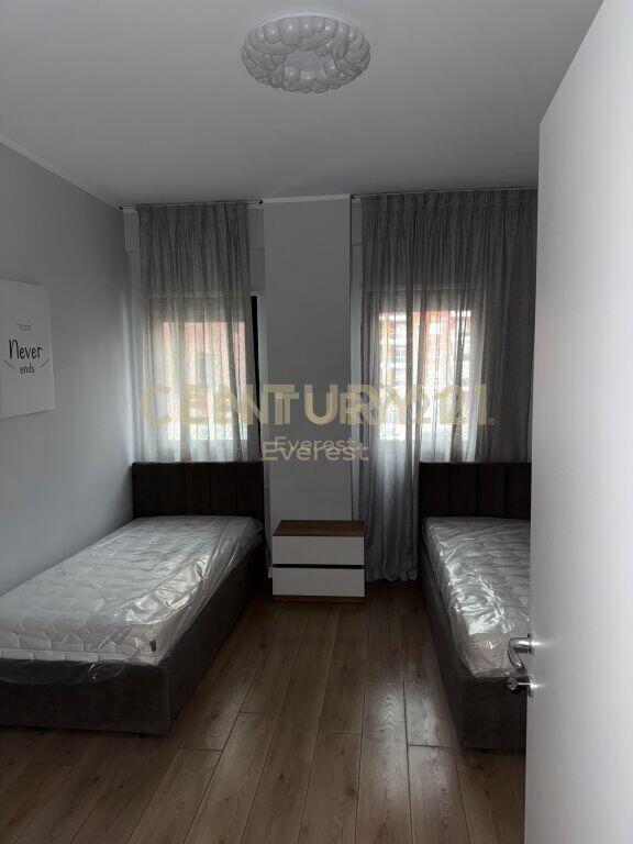 Oasis Residence – Apartament 2+1 me Post Parkimi për Qira