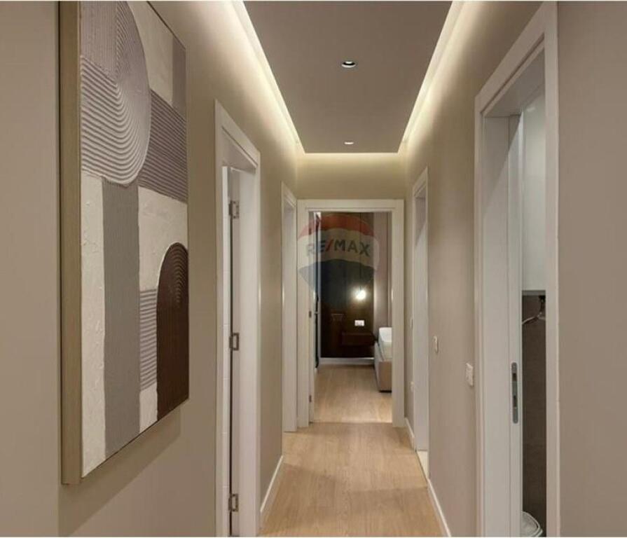 3+1+2 Modern - Rruga e Kosovareve