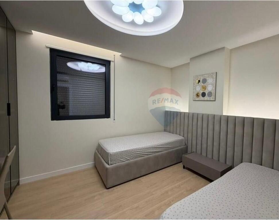 3+1+2 Modern - Rruga e Kosovareve