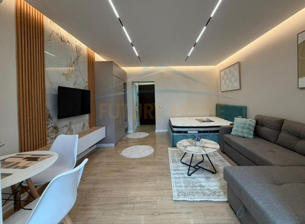 SHITET GARSONIERE RRUGA E BARRIKADAVE ,QENDER