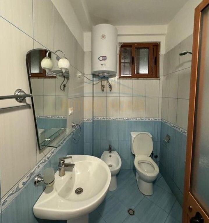 Qera, Apartament 1+1, Fresk, Tiranë.