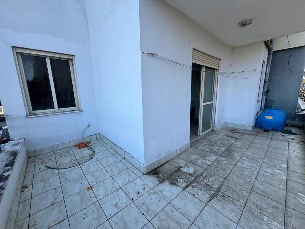 Shitet Apartament 1+1+Verand Okazion