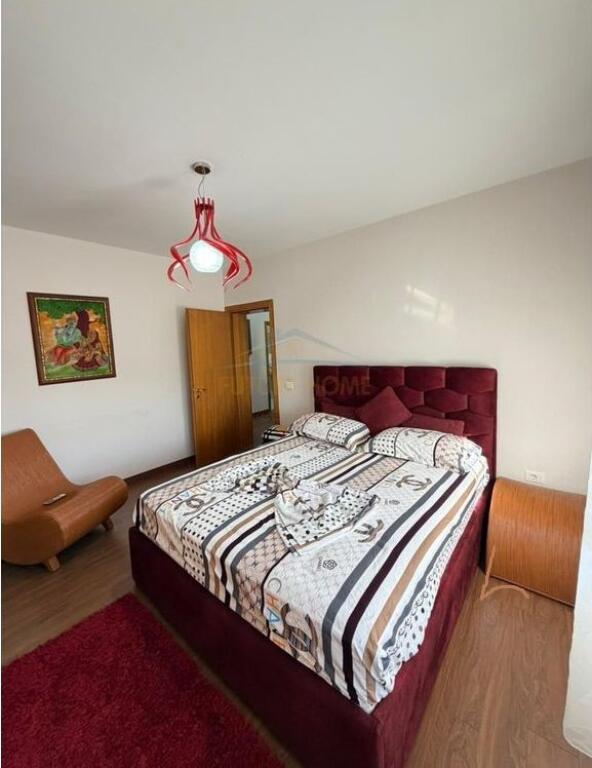 SHITET APARTAMENT 1+1 TEK AMBASADA AMERIKANE, RRUGA ELBASANIT