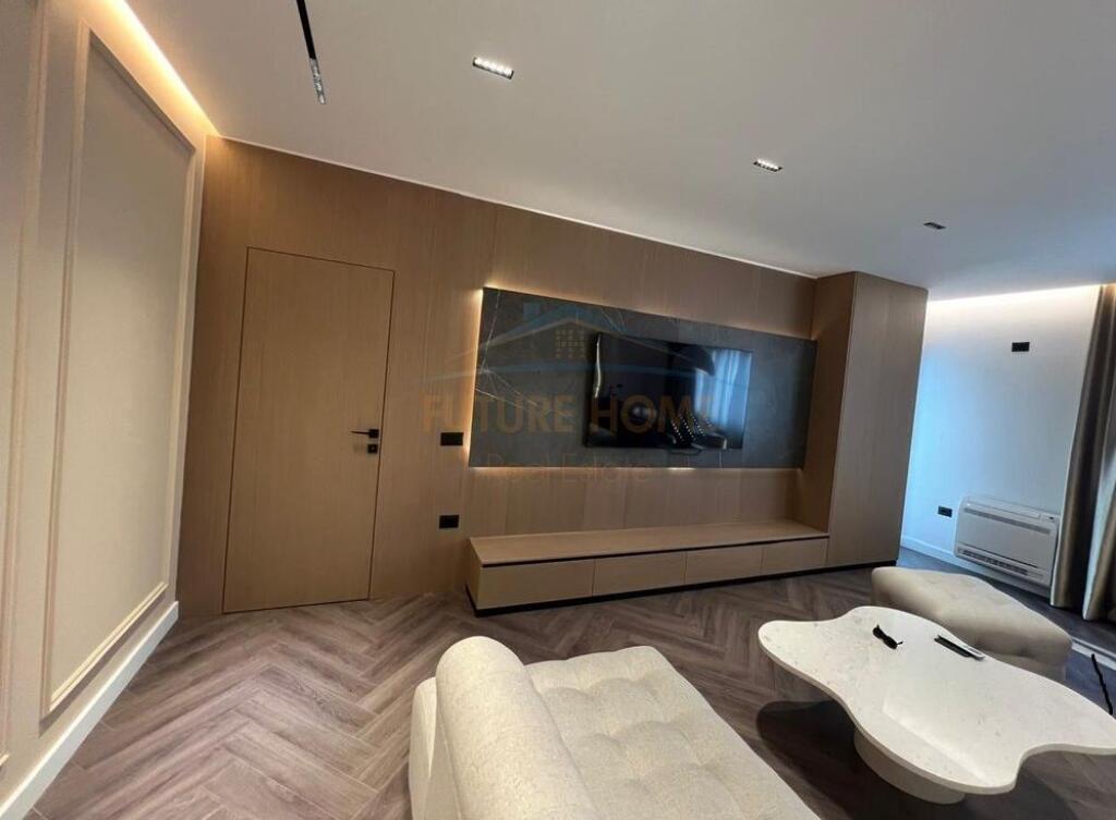 SHITET APARTAMENT 2+1 TEK RRUGA ELBASANIT