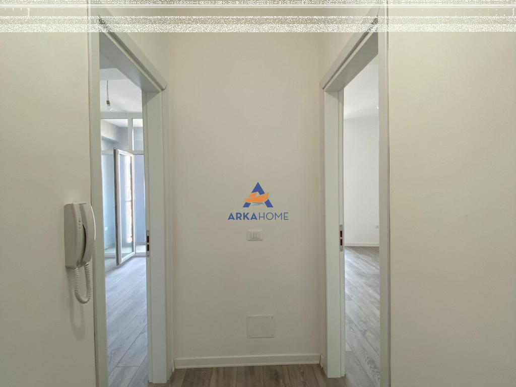 JEPET ME QERA APARTAMENT 1+1+BALLKON "KOMPLEKSI KIKA 2" 70.000 LEKE