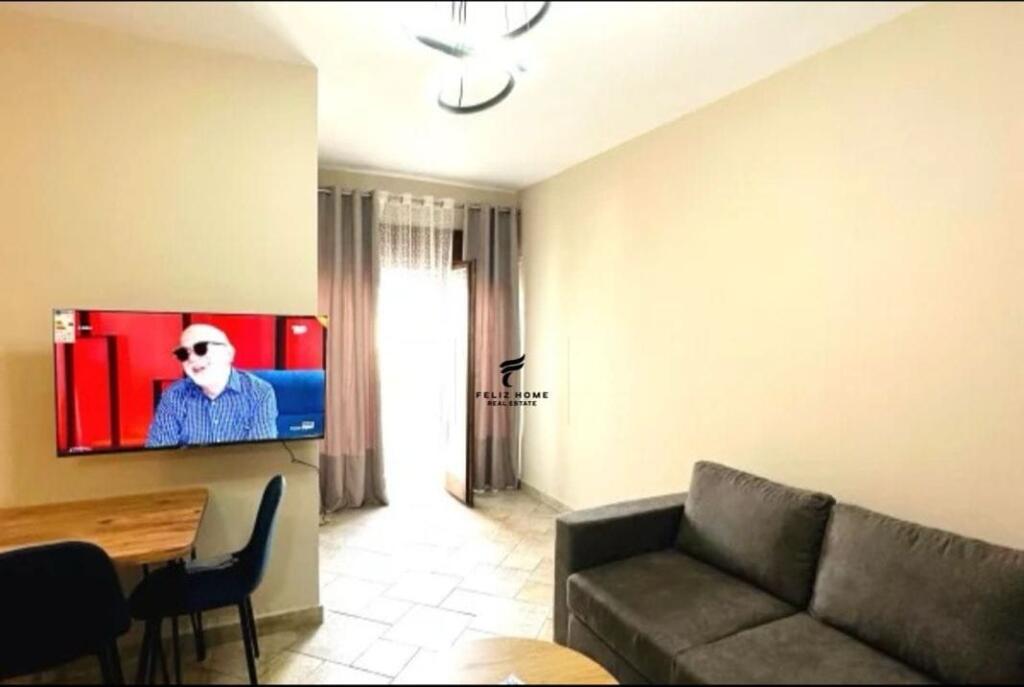 APARTAMENT ME QERA 1+1 QENDER 60.000 LEKE