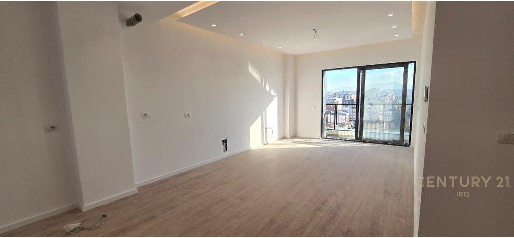 Barrikadave Street, Apartment 1+1 Empty + Parking Spot! 800 € /Month Total Area  76m2