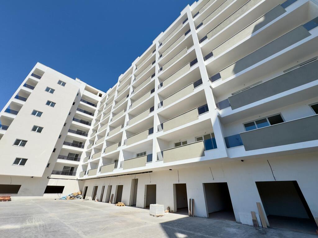 Garsoniere per Shitje ne Golem, tek Bonita&amp;Brilliant