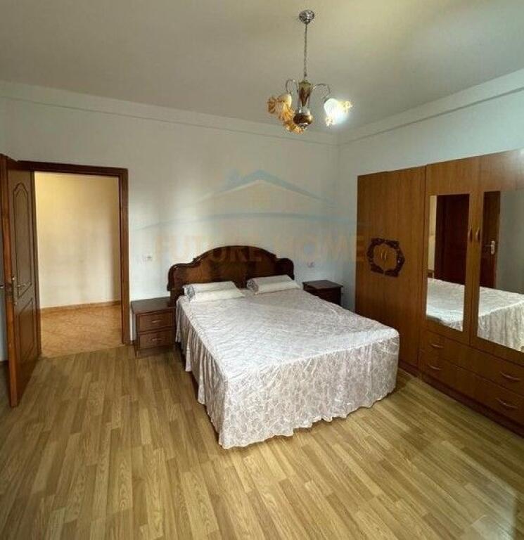 Qera, Apartament 1+1, Fresk, Tiranë.