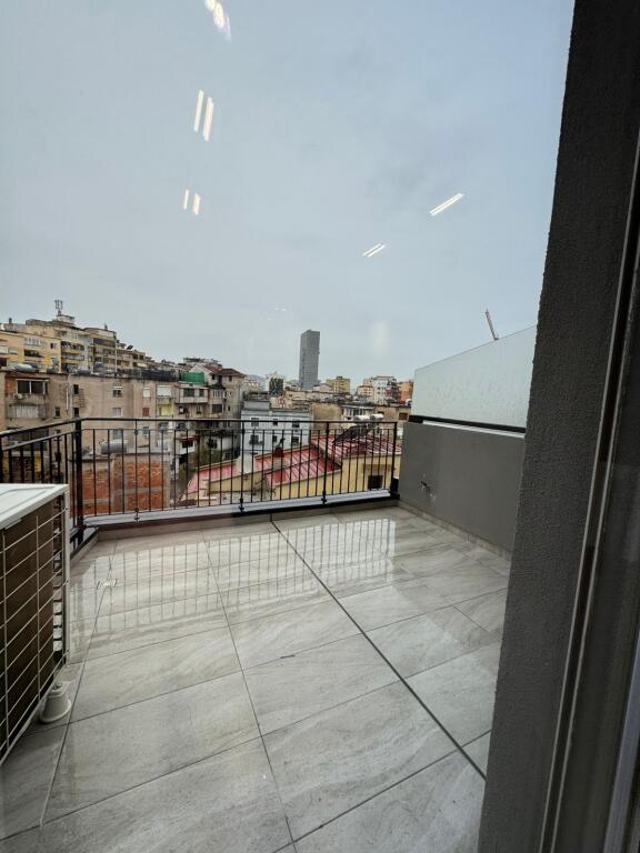 Apartament për qira 2+1 ish Tregu Elektrik