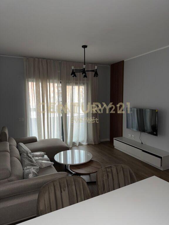 Oasis Residence – Apartament 2+1 me Post Parkimi për Qira