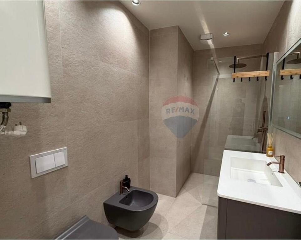 3+1+2 Modern - Rruga e Kosovareve