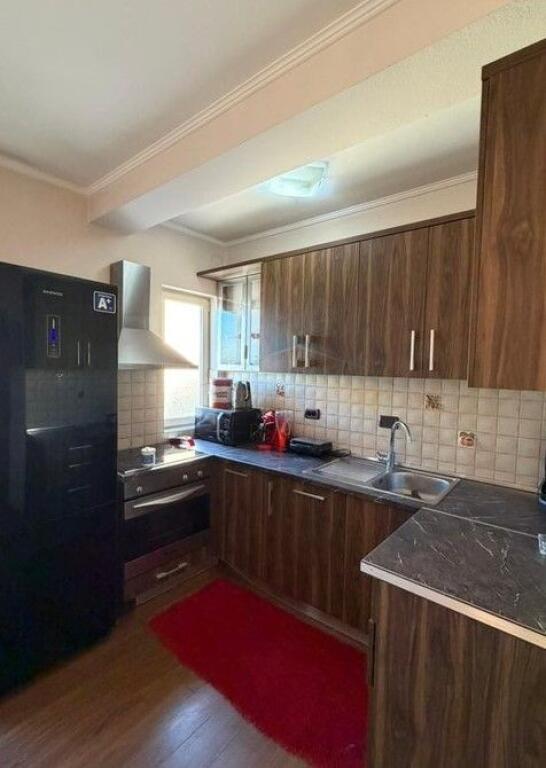 Shitet, Apartament 1+1, Ambasada Amerikane, Rruga e Elbasanit, Tiranë