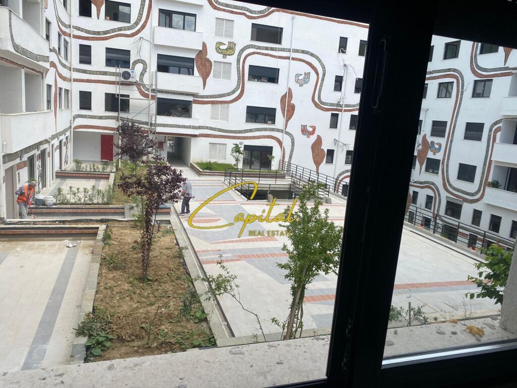 APARTAMENT ME QERA 2+1 KODRA E DIELLIT 2 700 EURO