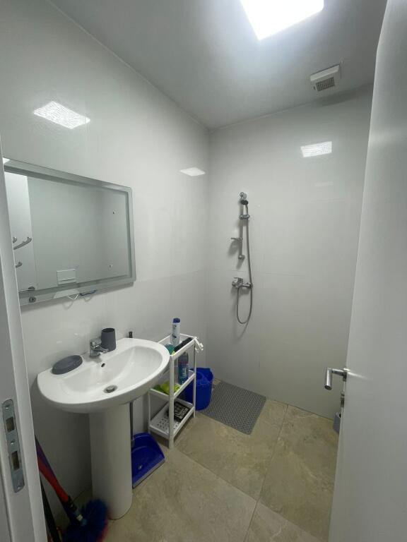 Kodra e Diellit - Jepet me Qera