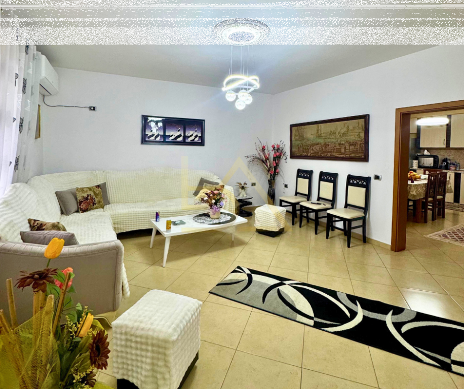 Shitet Vila – Vorë, Tiranë