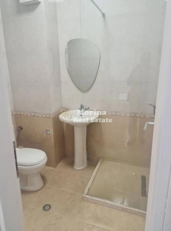 Qera, Apartament 2+1+2, Komuna Parisit, 800 euro/muaj