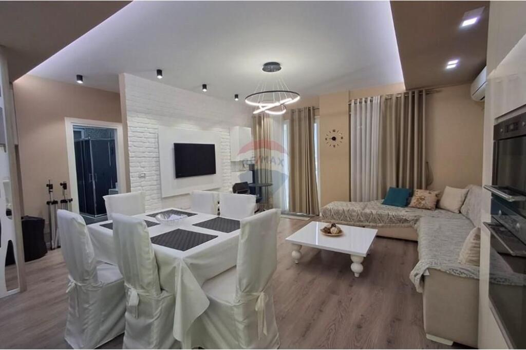 Apartment 1+1 for rent near Shkoza !