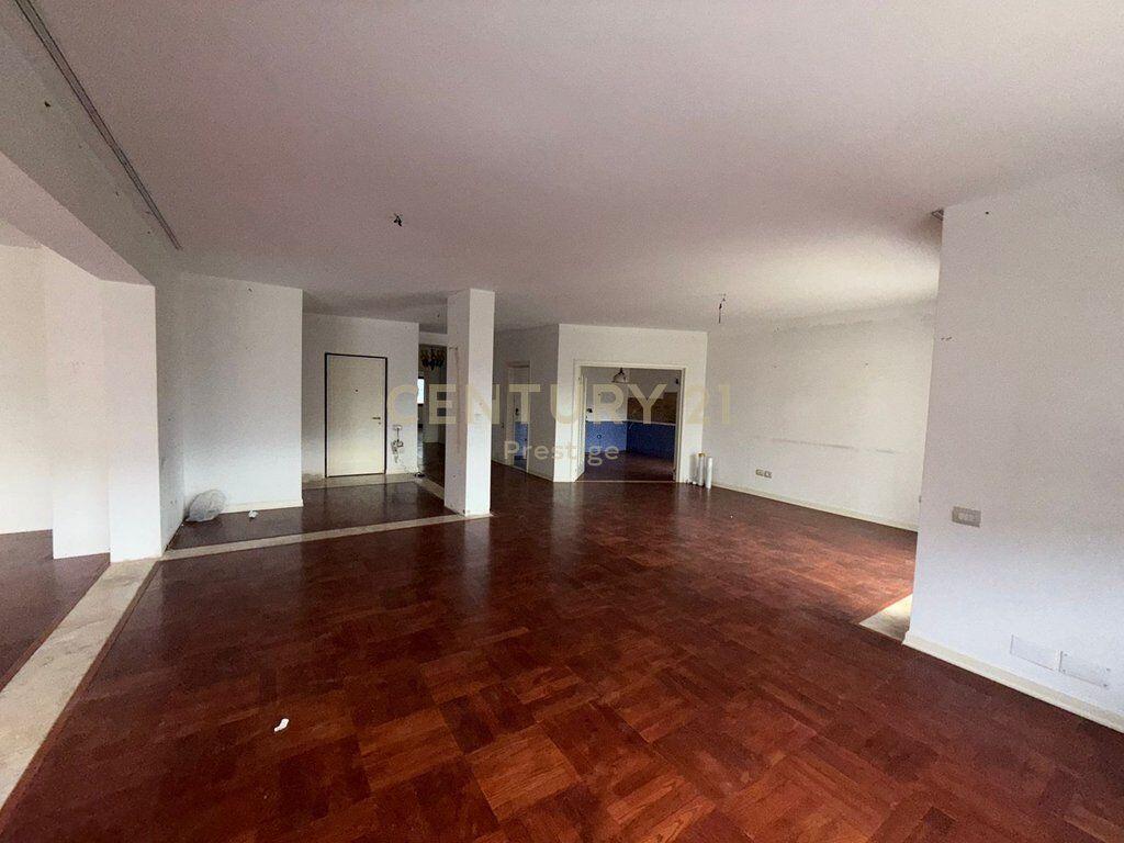 OFFICE SPACE FOR RENT, LOCATED NEAR THE "AIR ALBANIA" STADIUM, TIRANA! 5,000 € /Month Total Area 450m2