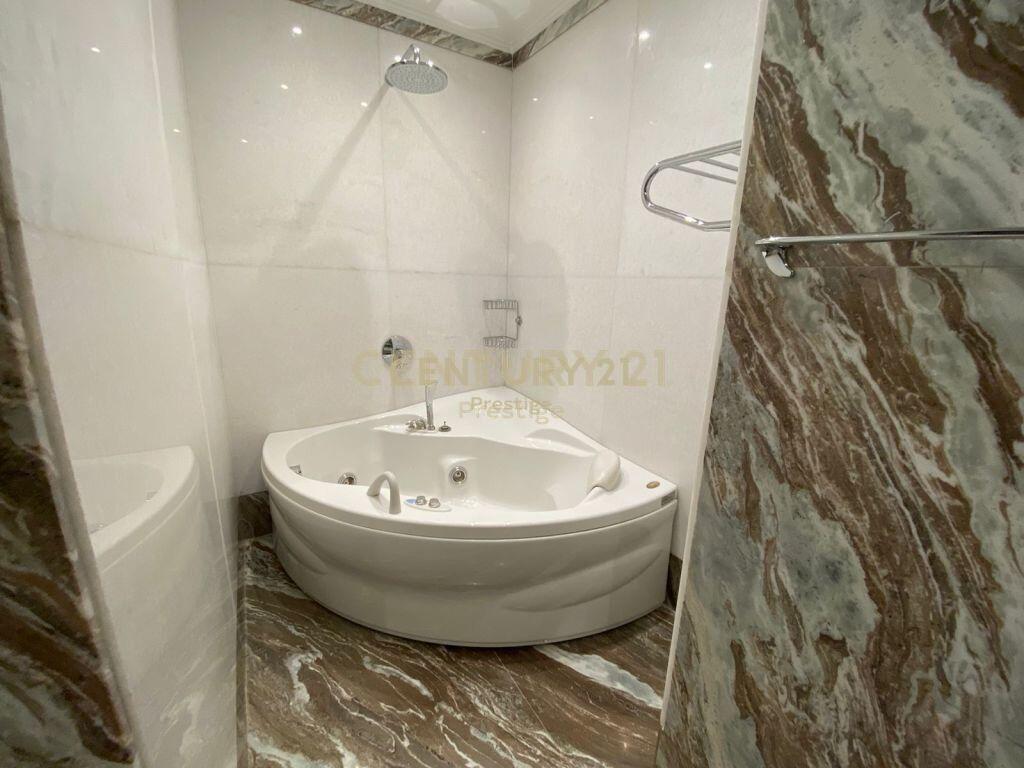 OFFICE SPACE FOR RENT, LOCATED NEAR THE "AIR ALBANIA" STADIUM, TIRANA! 5,000 € /Month Total Area 450m2