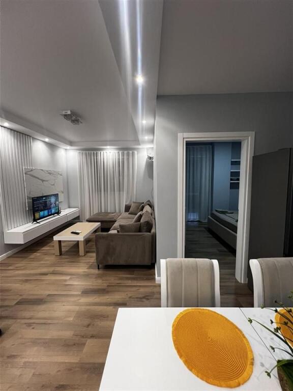 Jepet apartament me qera 1+1